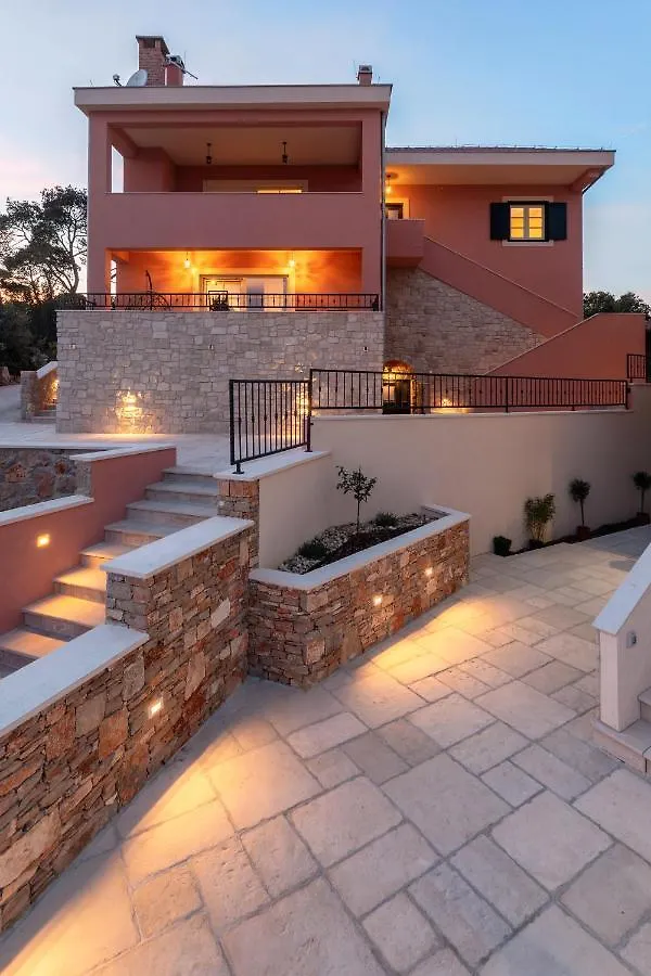 Hana Luxury Apartment With Sea View Sali