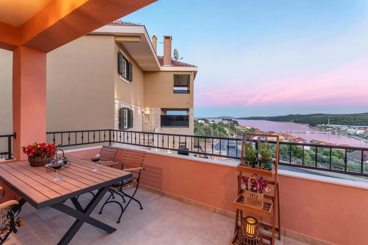 Hana Luxury Apartment With Sea View Sali